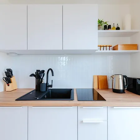 Hestlehomes - Stadtvilla Leine - Parking, Zentral & Oepnv Nah 아파트
