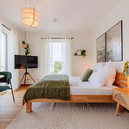 Appartement Hestlehomes - Stadtvilla Leine - Parking, Zentral & Oepnv Nah